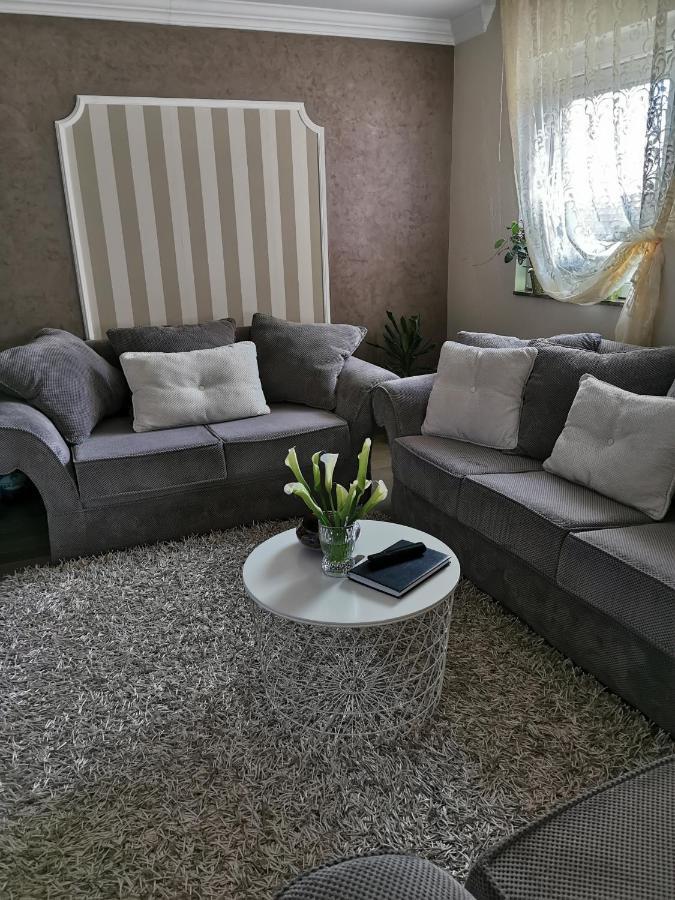 Lux Lena * Belgrad